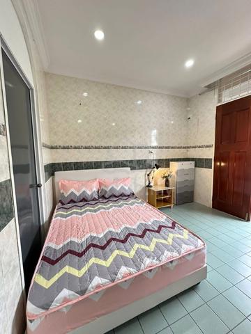 Semi-Studio Room at Greenlane Jelutong Fully Furnish For Rent 1