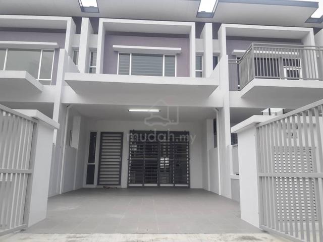 Renovated & Below Market Value! 2 Storey Terrace Acacia Park Rawang 1