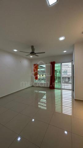 Double Storey Terrace House @ Bandar Seri Impian Kluang For Rent 1
