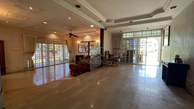 Minden Heights Gelugor Corner Bungalow | 12,000sf Land | Fully Reno 1
