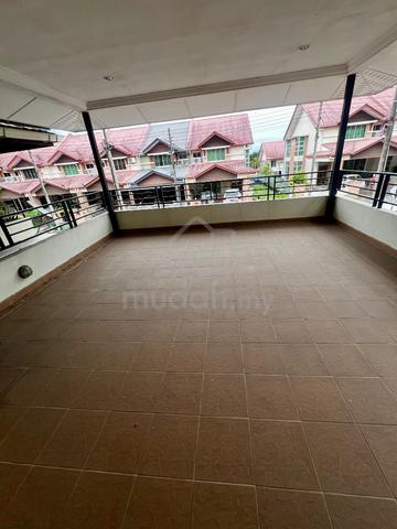 Taman Bukit Sepanggar l 2.5 Storey Inter Corner l Extended & Renovated 1