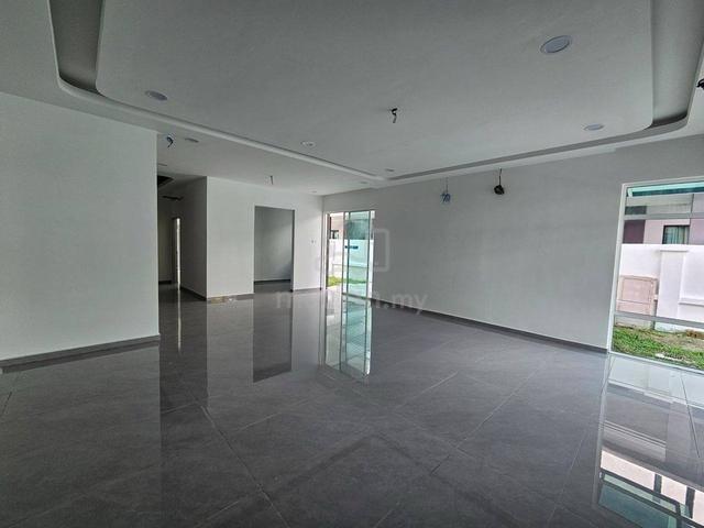 KLANG Canary Garden 40x80 2 Storey Semi D For Sale Gated Guarded 1
