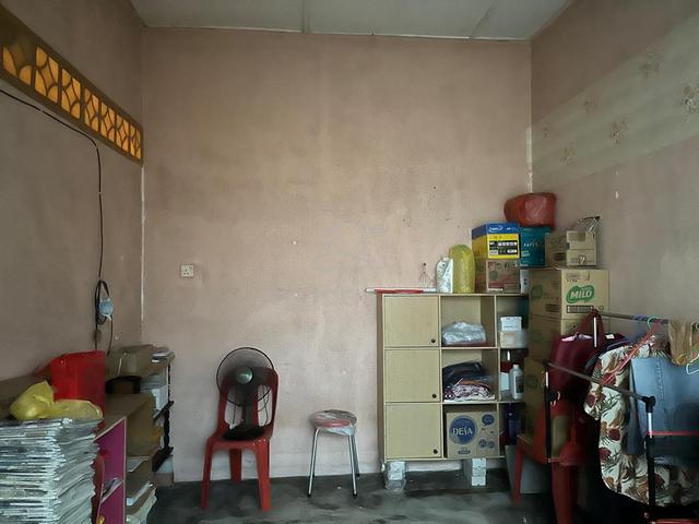 Facing field single storey jalan meru klang parade tm 1