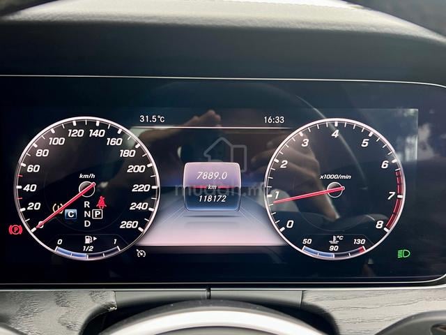 2018 Mercedes Benz E200 2.0 AVANTGARDE (CKD) (A) - 5