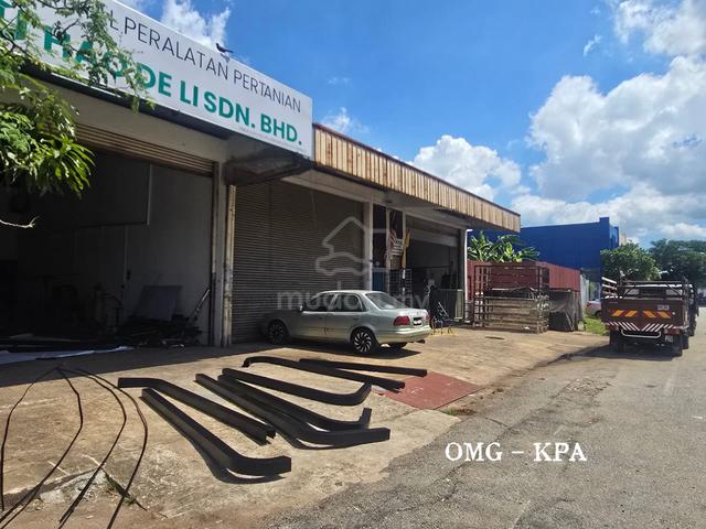 Pandamaran Jalan Selat Selatan Klang 1.5 Link Factory 24x70 For Rent 1