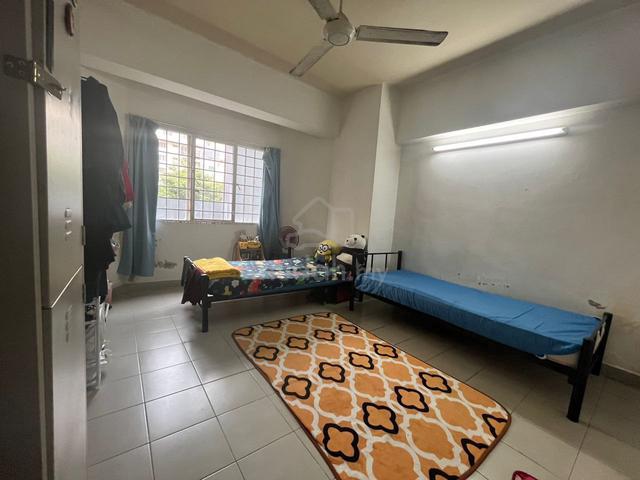 Bilik Muslimah Single, Prisma Perdana, Taman Midah, Cheras, KL 1
