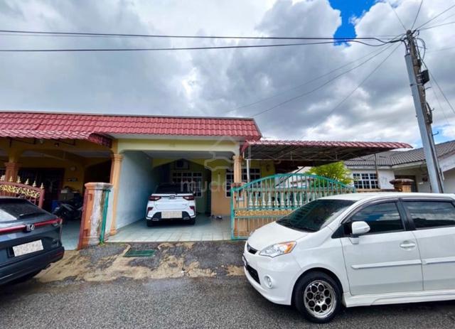 SINGLE CLUSTER STOREY SEMI-DETACHED HOUSE Taman Desa Ixora 1