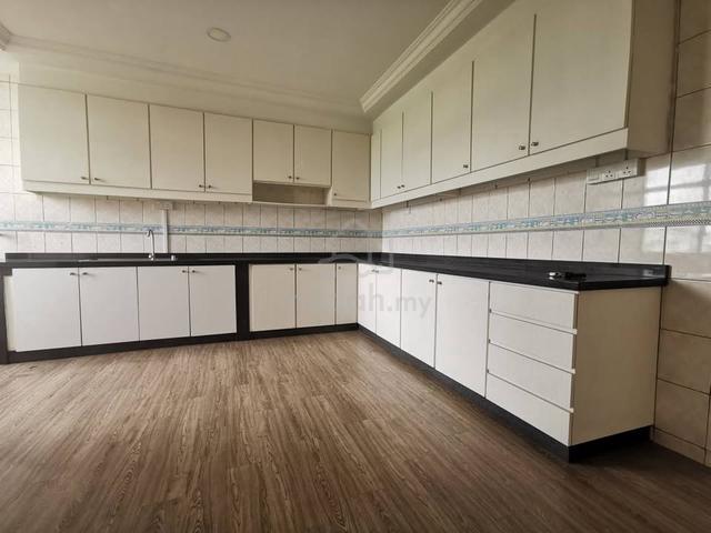 Village Grove Condominium 1