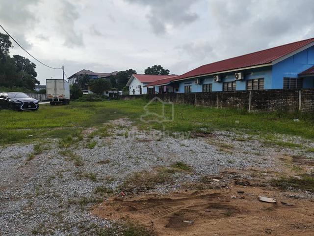 Tanjung Lumpur Land for sell 1