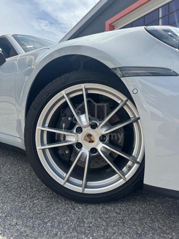 Unreg 2025 Porsche 911 3.0 CARRERA FACELIFT (A) - 2