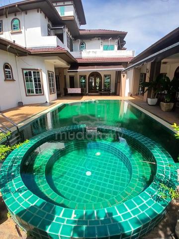 Bungalow near Polo Grounds for sale 1