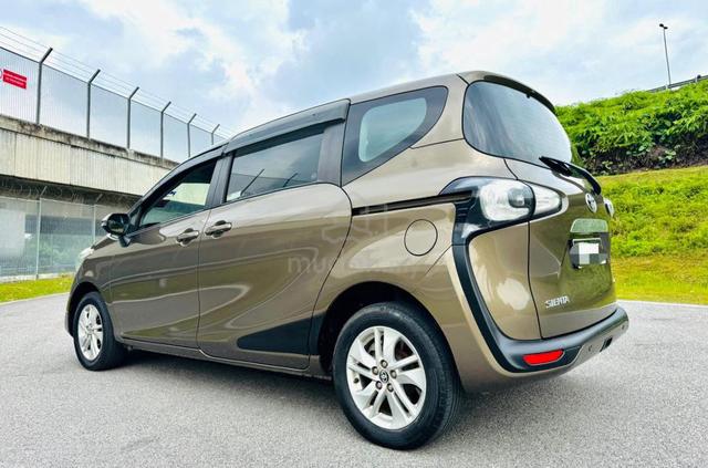 2017-Toyota SIENTA 1.5 G (A)Loan/Cash - 2