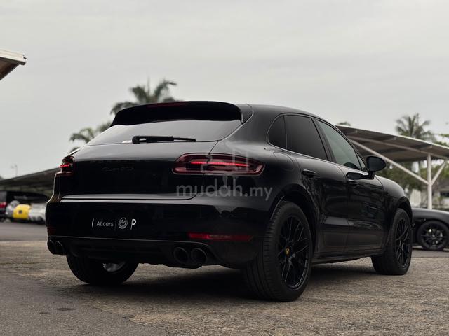 2018 Porsche MACAN 3.0 GTS (A) ONE Owner - 3