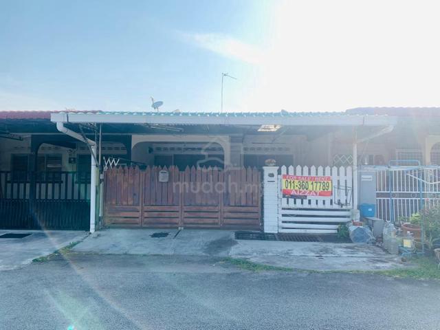 Teres setingkat taman sri pinang, Taiping 1