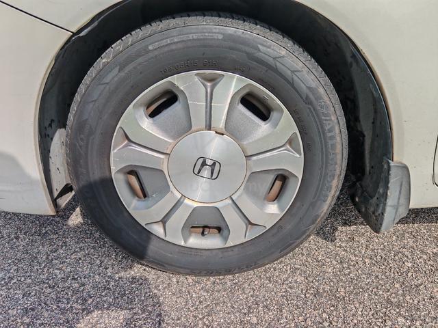 2013 Honda CIVIC 1.5 (HYBRID) (A) - 4