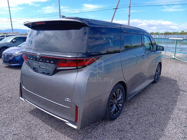 Toyota Vellfire Z Premier Hybrid - 4