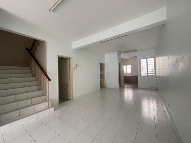 Rumah Dua Tingkat FREEHOLD Intermediate Terrace, Bandar Kinrara 5B 1
