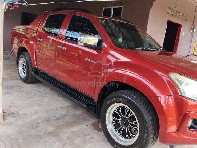 2015 Isuzu D-MAX 3.0 V-CROSS 4X4 TFS85JDR-TLPH (A) - 4