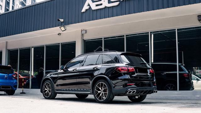 Mercedes Benz GLC300 2.0 CONVERT GLC63 S.ROOF 2021 - 2