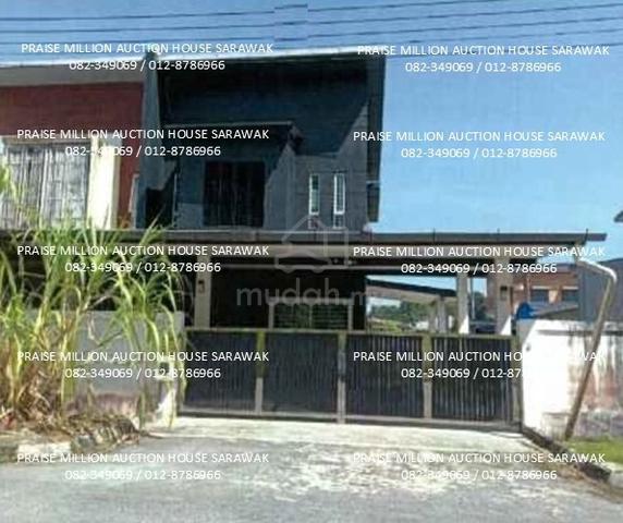 2-storey Terraced Corner / Taman Senggi, Bau 1