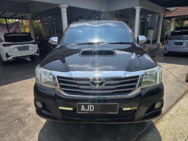 2012 Toyota HILUX 2.5 G VNT FACELIFT (A) - 2