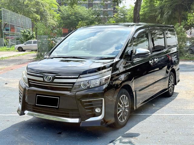 2017 Toyota VOXY 2.0 ZS KIRAMEKI II (A) - 2