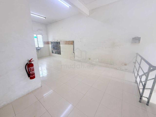 Townvilla Upper Floor Townhouse Tasik Puchong CHEAPEST Full Loan 1