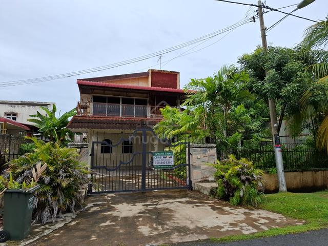 Double storey bangalow 1