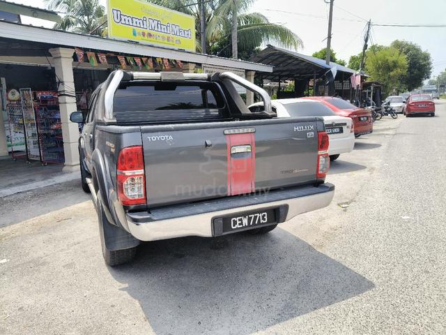 2015 Toyota HILUX 2.5 G TRD SPORTIVO MY14 KUN25R - 2