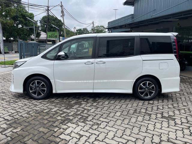 2020 Toyota NOAH 2.0 Si wxb Murah - 4