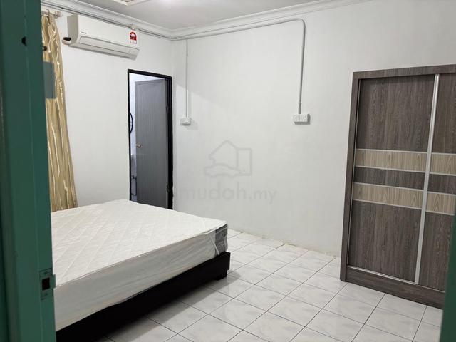 Bintulu aircond master room for rent 1