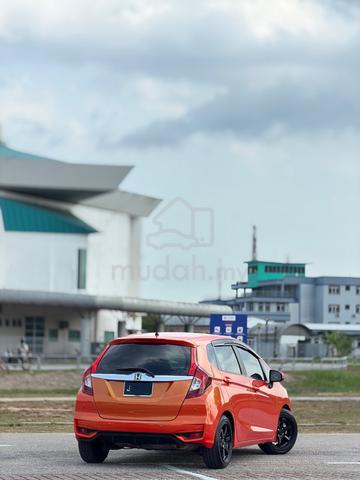 2016 Honda JAZZ 1.5 V (A) - 4