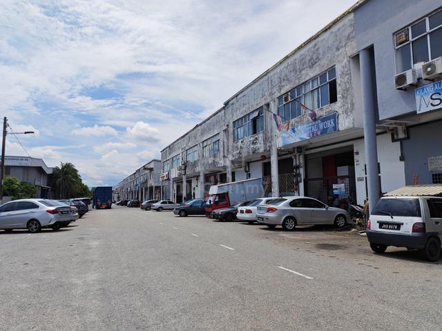 Selesa Jaya - 1.5 Storey Terrace Factory For Sale 1