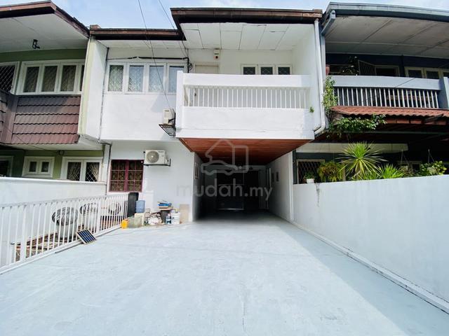 RENOVATED FREEHOLD|3 Storey Terrace Taman Bukit Jobina Ampang Selangor 1