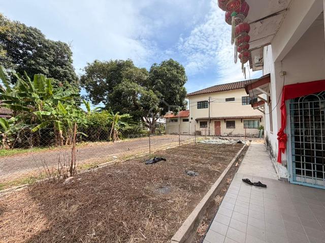 LIMITED BELOW BANK VALUE CORNER 2 Storey Terrace Pokok Mangga Malim 1