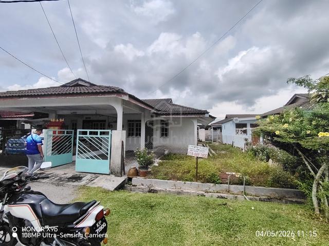 1sty semi detached house taman sejahtera Kampar perak 1