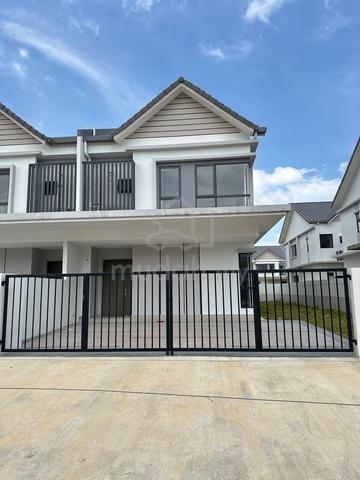 Brand New Sejati Lakeside 2 Cyberjaya below market 1