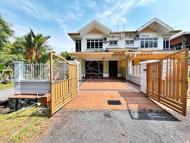 END LOT Double Storey Semi D Cluster Laman 2 Bandar Seri Putra 1