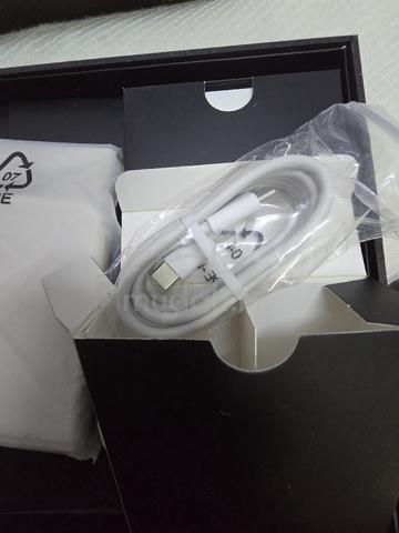 Nubia Flip 5G - photo 4 of 6