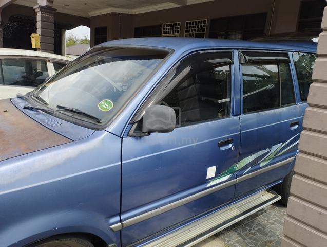 2002 Toyota UNSER 1.8 GLI FACELIFT (A) - 2