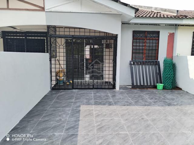 Single Storey Terrace at Bakawali Bukit Sentosa 1