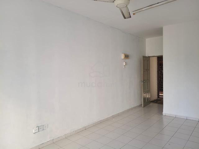 Larkin Idaman Apartment 1