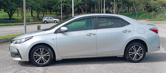 2017 Toyota COROLLA ALTIS 1.8 G KEYLESS, LEATHER - 2