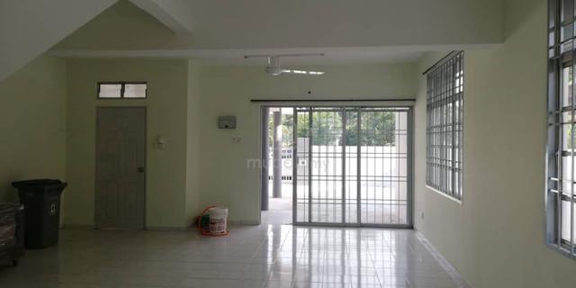 Corner Cheng 2 Storey House for Rent Nr Cheng Industrial 1