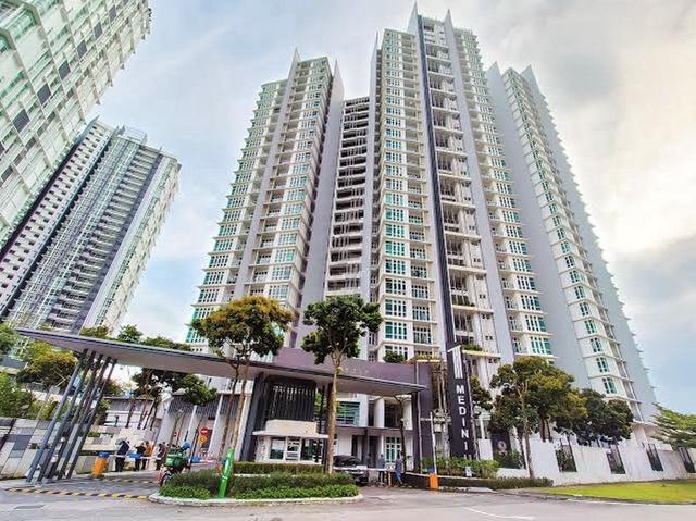 One Medini 1
