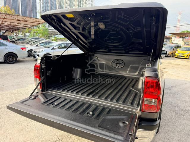 2017 Toyota HILUX 2.8 G VNT (A) One Careful Owner - 5