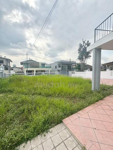 Super C.H.E.A.P Kebun Teh Bungalow in JB town For Sale 1