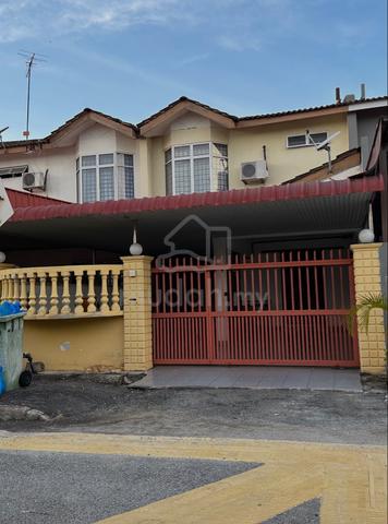Nice area fully furnished 4 BR Tmn Bukit Panchor 1