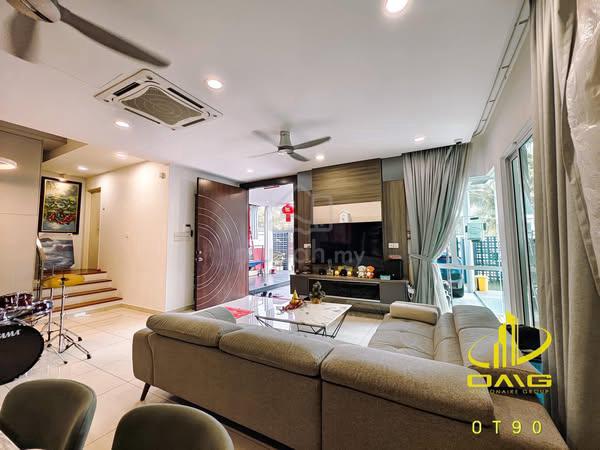 D'laman Greenville klang 2 Storey Semi-D Fully renovated Extended 1