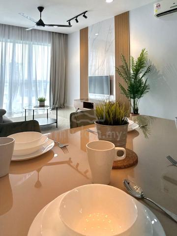 Medini Signature 1